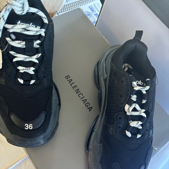 Balenciaga black and grey women US size 6 new with tag and box - Picture 1 of 5